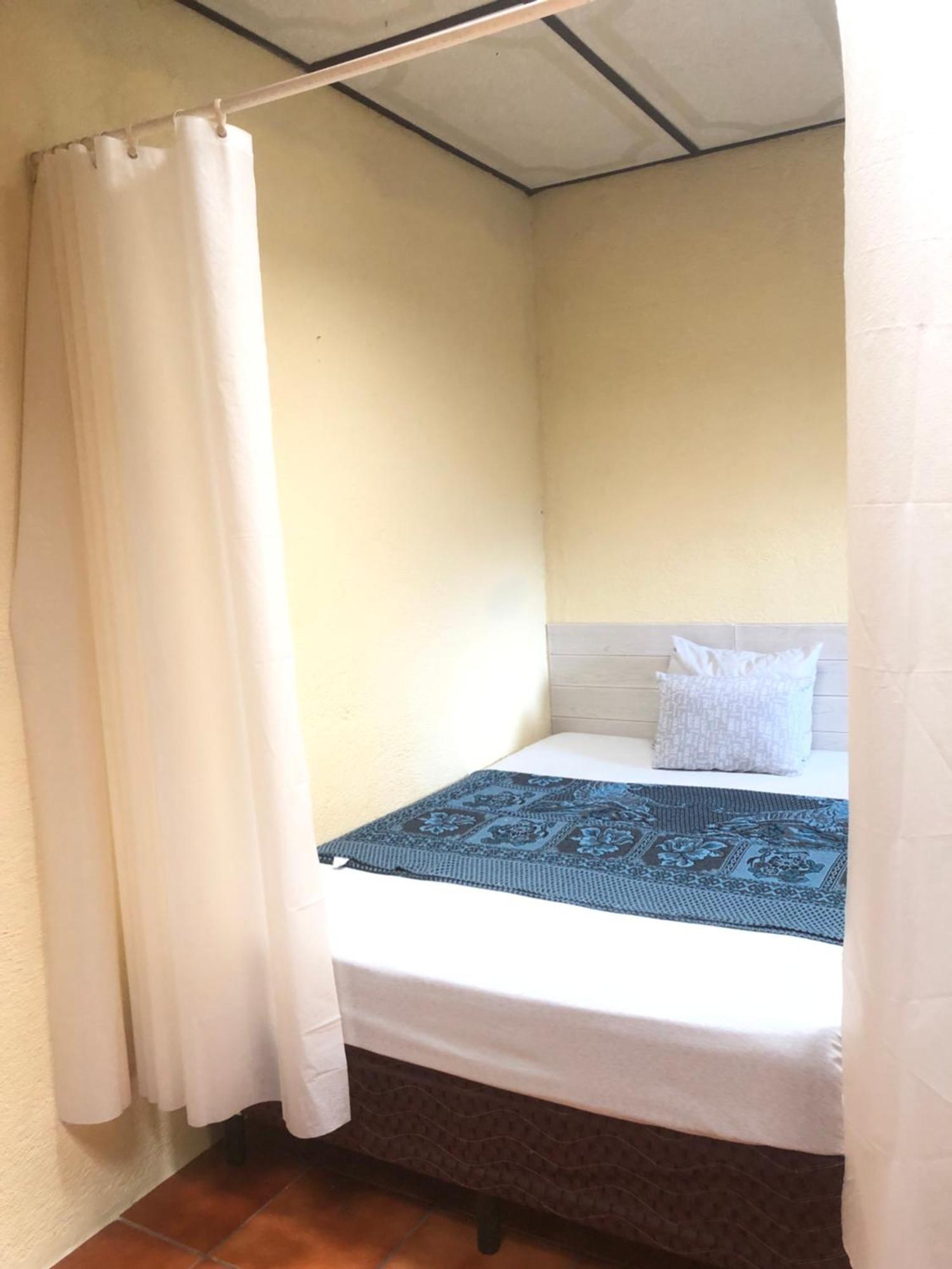 Hospedaje Basico El Jaguar Ξενοδοχείο Antigua Εξωτερικό φωτογραφία